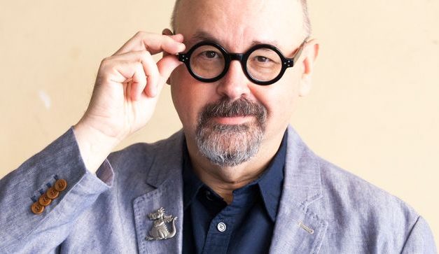 Il 25 settembre del 1964 nasceva a Barcellona, Carlos Ruiz Zafón